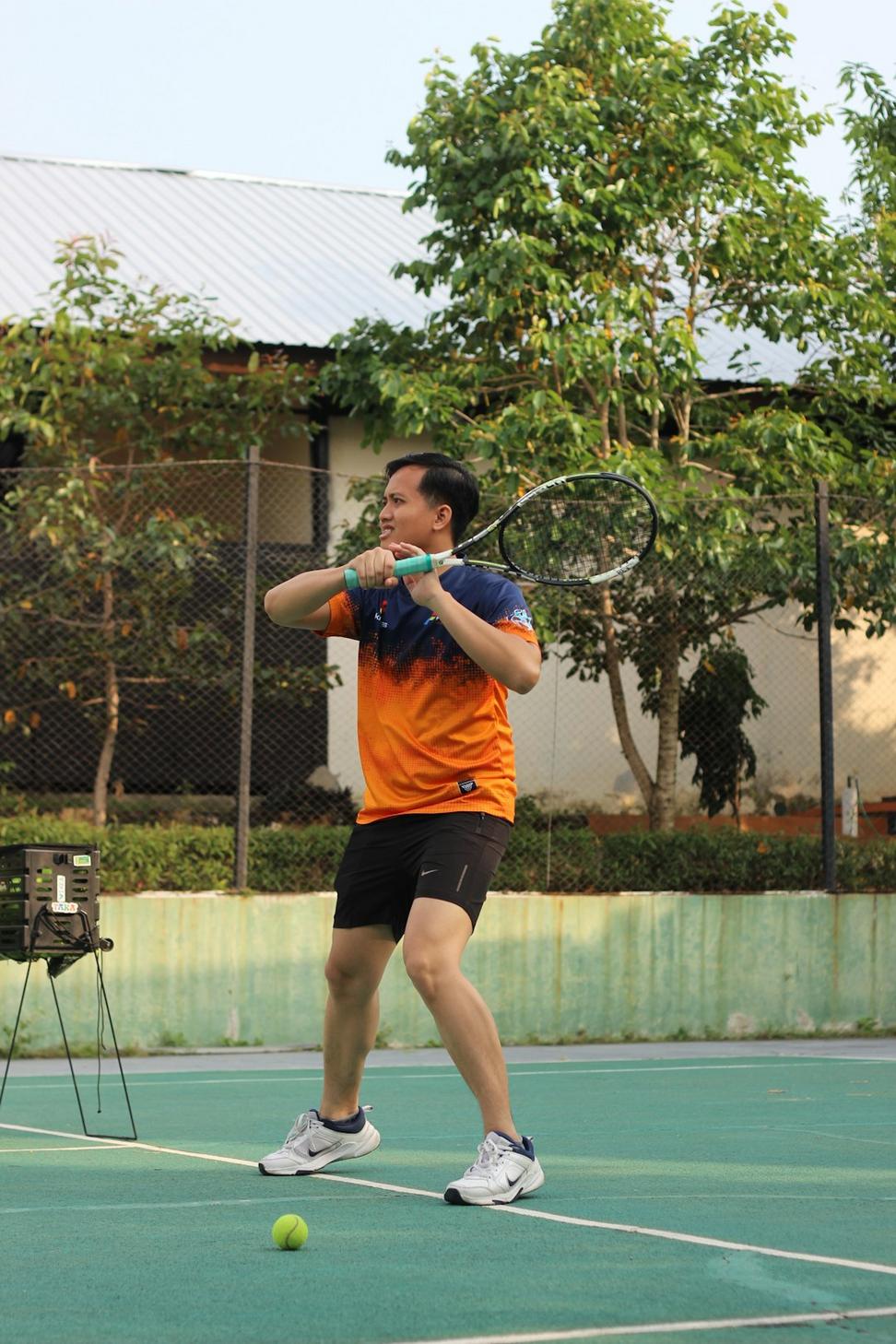 Adult badminton